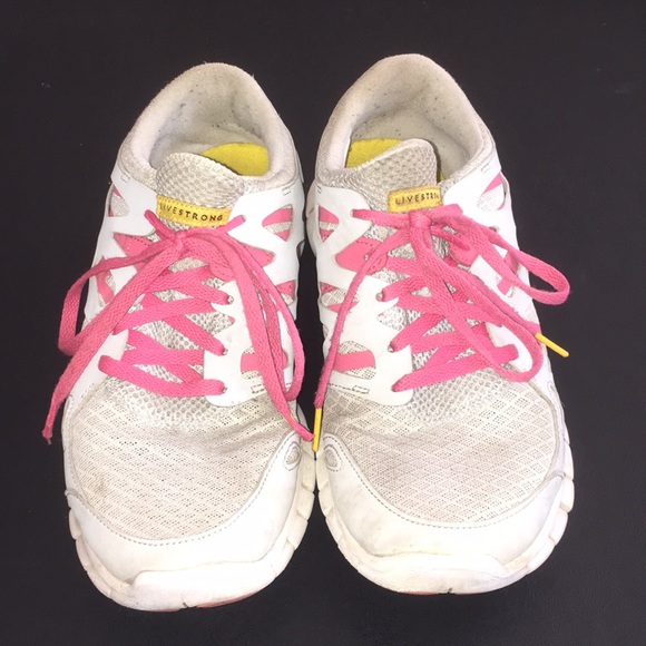 Nike Livestrong Free Run 2.0 Grey & Pink Sneakers - Picture 2 of 8